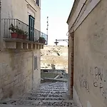Con Parking * ماتيرا