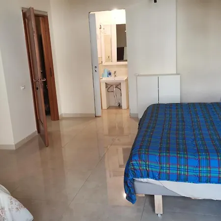 Con Parking Bed & Breakfast Matera